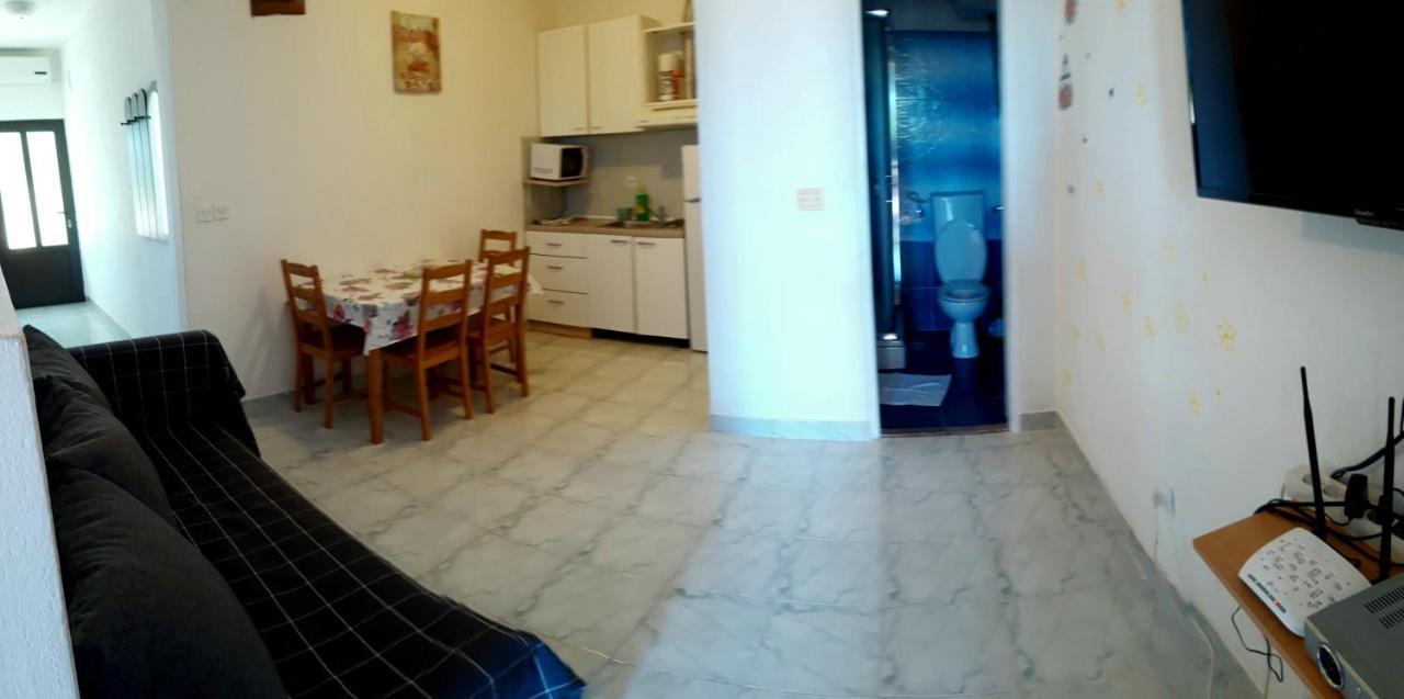 Apartment Gligora Мандре Экстерьер фото